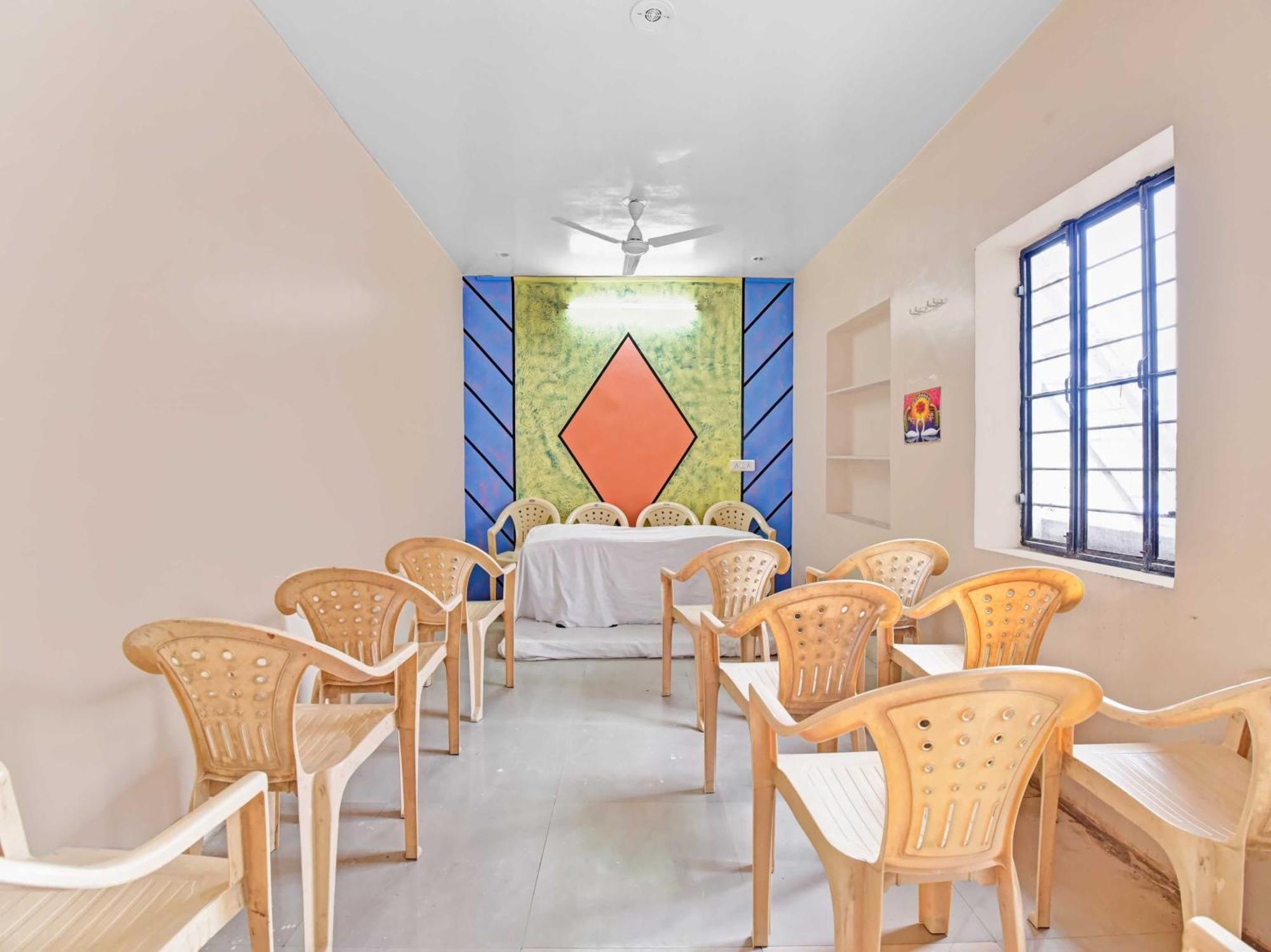 Oyo 85212 Hotel Vaibhav Аджмер Екстериор снимка