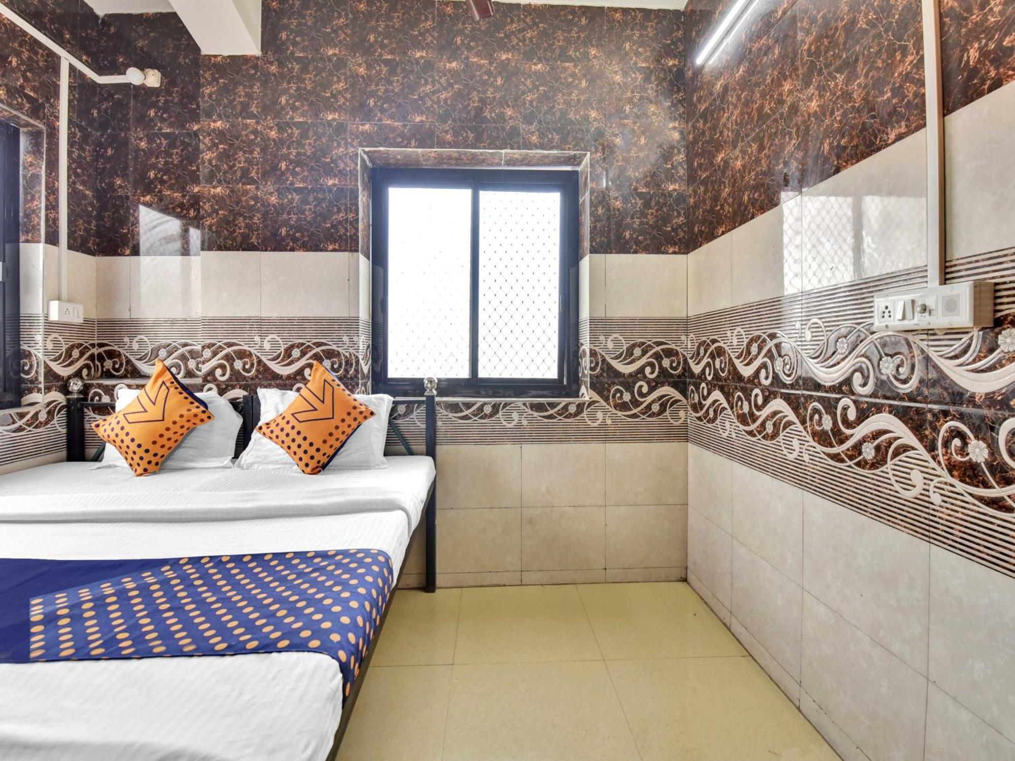 Oyo 85212 Hotel Vaibhav Аджмер Екстериор снимка